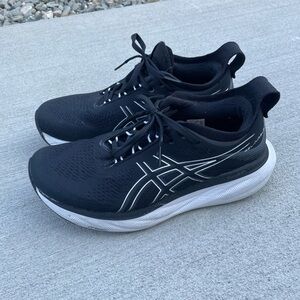 ASICS Women’s GEL-NIMBUS 25